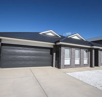 Serene Shores - Hotel VIC