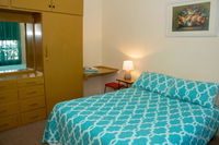 Book Kimba Accommodation Vacations Hotel VIC Hotel VIC