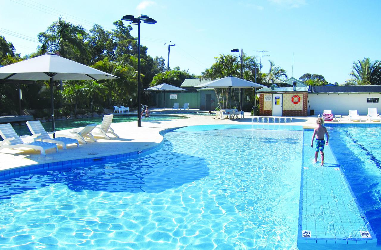 Floreat WA Hotel VIC