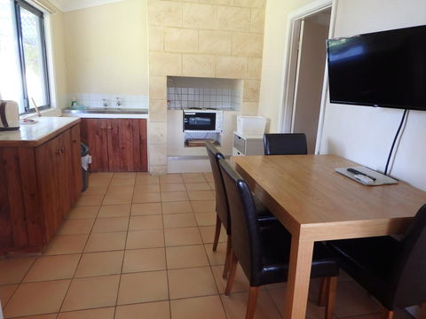 Lazy Lobster Holiday Units & Chalets - Hotel VIC 4