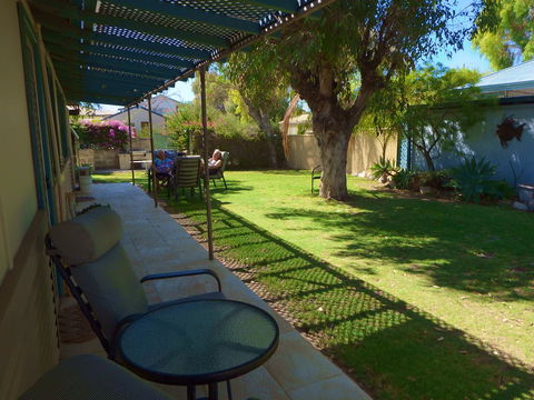Lazy Lobster Holiday Units & Chalets - Hotel VIC 30