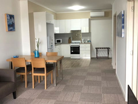 Morisset Serviced Apartments - Hotel VIC 30