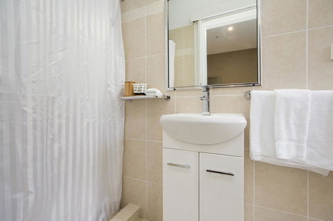CH Boutique Hotel & Apartments, Ascend Hotel Collection - Hotel VIC 36
