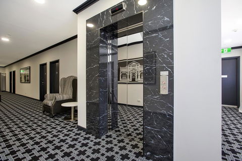 CH Boutique Hotel & Apartments, Ascend Hotel Collection - Hotel VIC 5