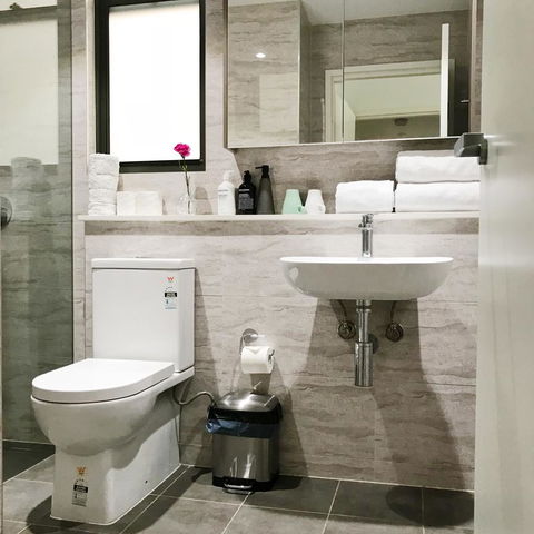 Modern & Cosy 2-Bedroom Apartment Hornsby - Hotel VIC 12