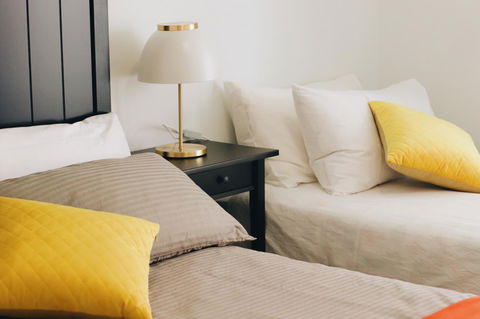 Modern & Cosy 2-Bedroom Apartment Hornsby - Hotel VIC 0