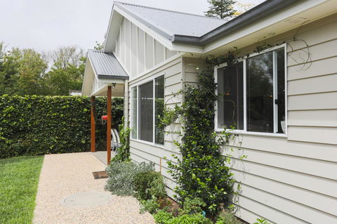 Armidale Cottage - House 2 - Hotel VIC 2