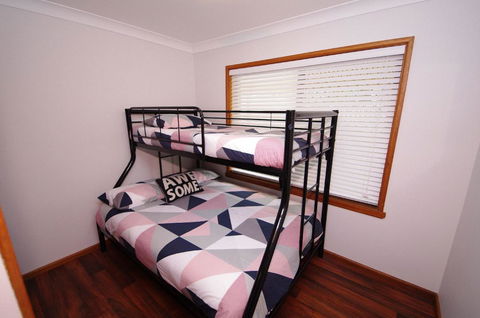 Breakaway, 11 Scott Street - Hotel VIC 3