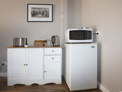 Pound Creek Gallery - Hotel VIC 11