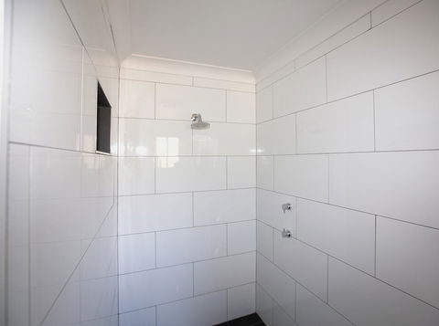 Pound Creek Gallery - Hotel VIC 10