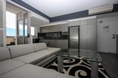 Honeysuckle Executive Apartments - Hotel VIC 19