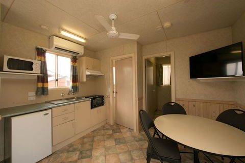 Crestview Tourist Park - Hotel VIC 17