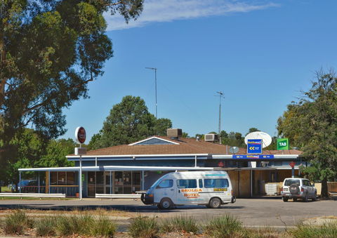 Brolga Hotel Motel - Coleambally - Hotel VIC 29
