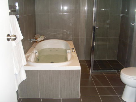 Federation Motel Resort - Corowa - Hotel VIC 33