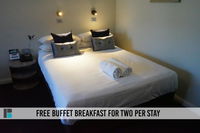 Book Bathurst Accommodation Vacations Hotel VIC Hotel VIC
