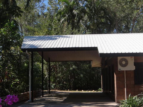 DARWIN'S SHADY ACRES RETREAT - Hotel VIC 3