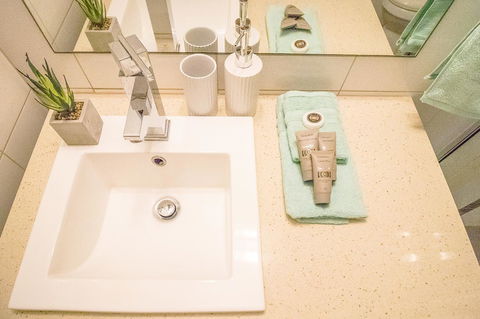 ZEN QUEST - The NOMADS PAD Near Nightcliff Markets & Sunset Foreshore - Hotel VIC 20