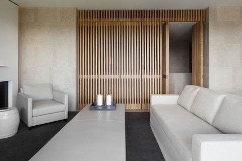 Hotel Realm - Hotel VIC 20