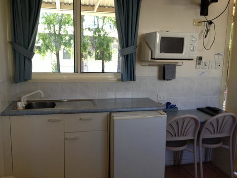 Bottle Tree Gardens Motel - Hotel VIC 3