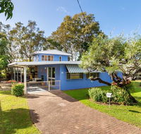 Bribie Beach House Waterfront directly across the road - Solander Esp Banksia Beach - Hotel VIC