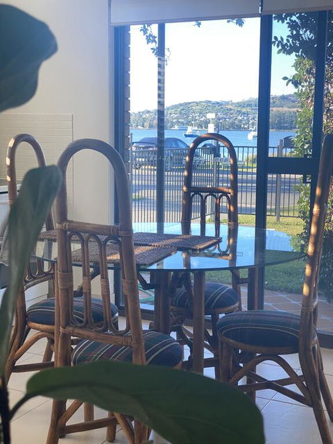 By The Lake - Lake Macquarie - Hotel VIC 3