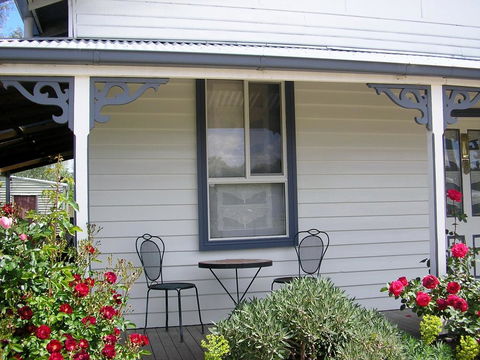 C & A's Cottage - Hotel VIC 2