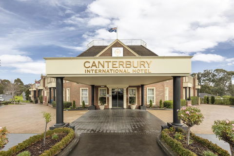 Canterbury International - Hotel VIC 3