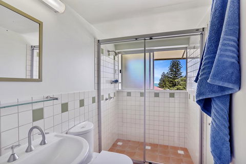 Cascades - Hotel VIC 3