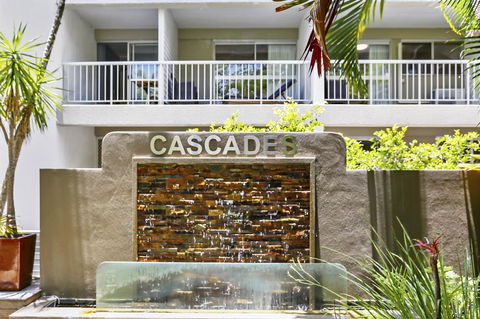 Cascades - Hotel VIC 1