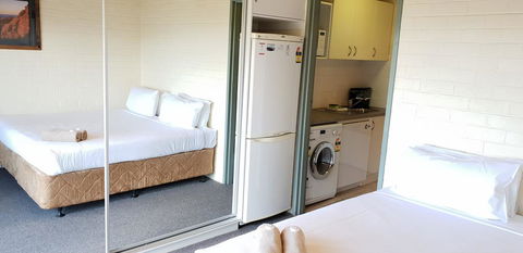 Cedarwood Apartments - Hotel VIC 3