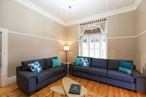 Central Charm - Hotel VIC 3