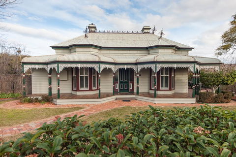 Central Charm - Hotel VIC 1