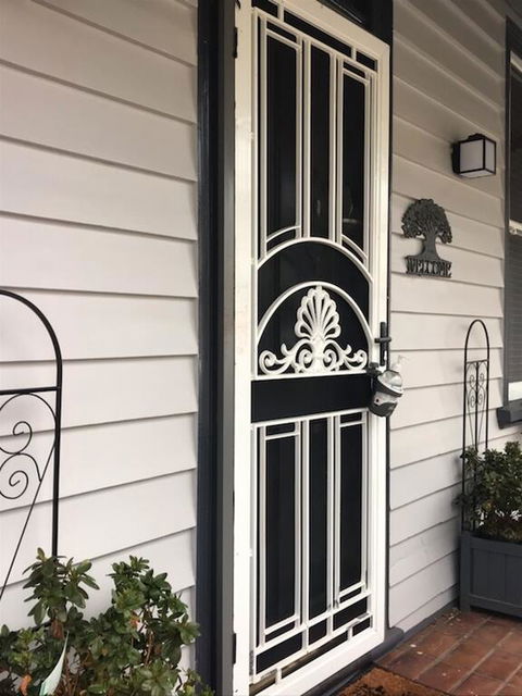 Charming Miners Cottage In The Hip City Of Geelong - Hotel VIC 1