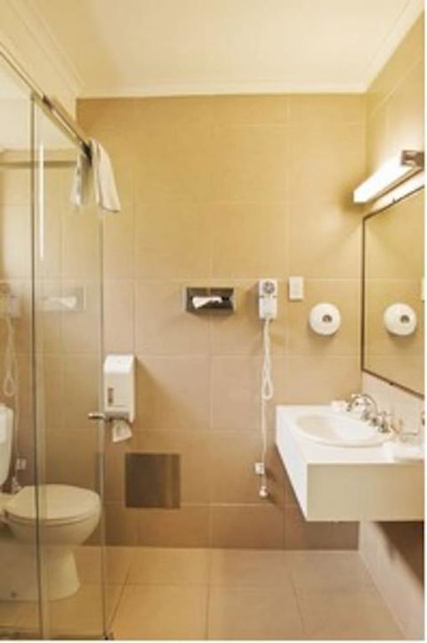 Classic Twin-bed Room 2 In Oakleigh - Hotel VIC 3