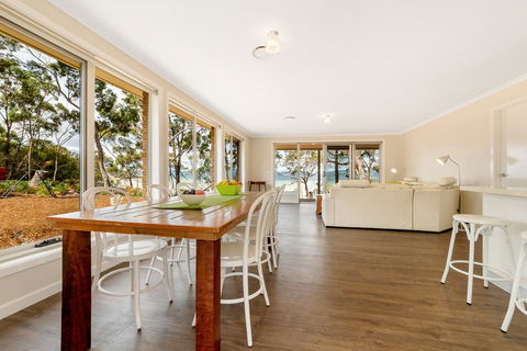 Coalmines Escape - Hotel VIC 3