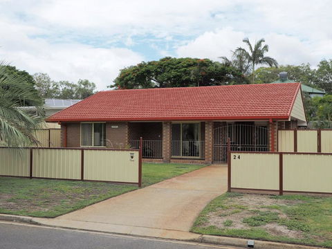 Comfortable Lowset Family Home Only Minutes From The Water! Tarooki St, Bellara - Hotel VIC 0