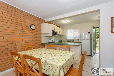 Comfy Ground Floor Unit Opposite Waterfront! Welsby Pde, Bongaree - Hotel VIC 2