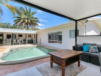 Book Palm Creek Accommodation Vacations Hotel VIC Hotel VIC