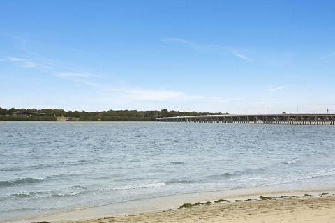 Delightful Duplex On Rose Ct, Bongaree - Hotel VIC 0