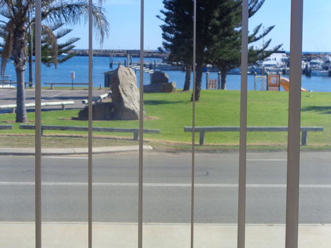 Denison Waterfront - Hotel VIC 3