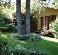 Dukis House - Hotel VIC