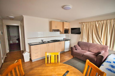 Eaglehawk Park Canberra - Hotel VIC 1