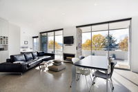 Edge 7/16 Clyde Street