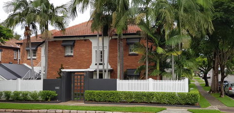 Edward Lodge - Hotel VIC 1