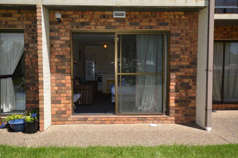 Ellswood 1 - Hotel VIC 2