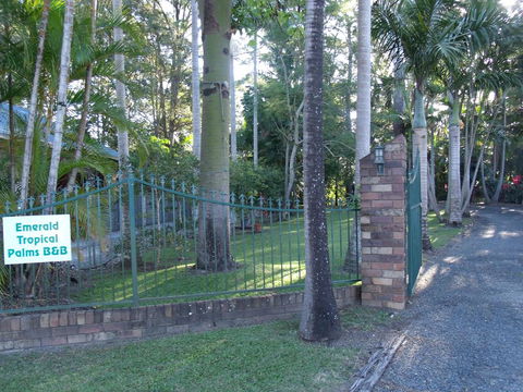Emerald Tropical Palms B & B - Hotel VIC 2