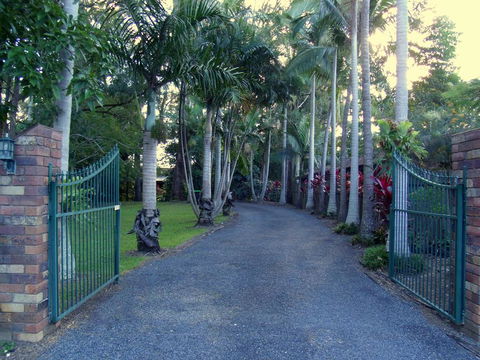 Emerald Tropical Palms B & B - Hotel VIC 0