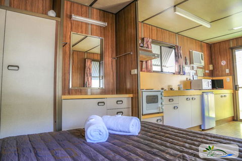 Esk Caravan Park & Rail Trail Motel - Hotel VIC 1