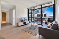 Family Loved-2BR Apt  Docklands - Free Parking