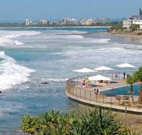Family Romance Fun on Kings Beach - Hotel VIC